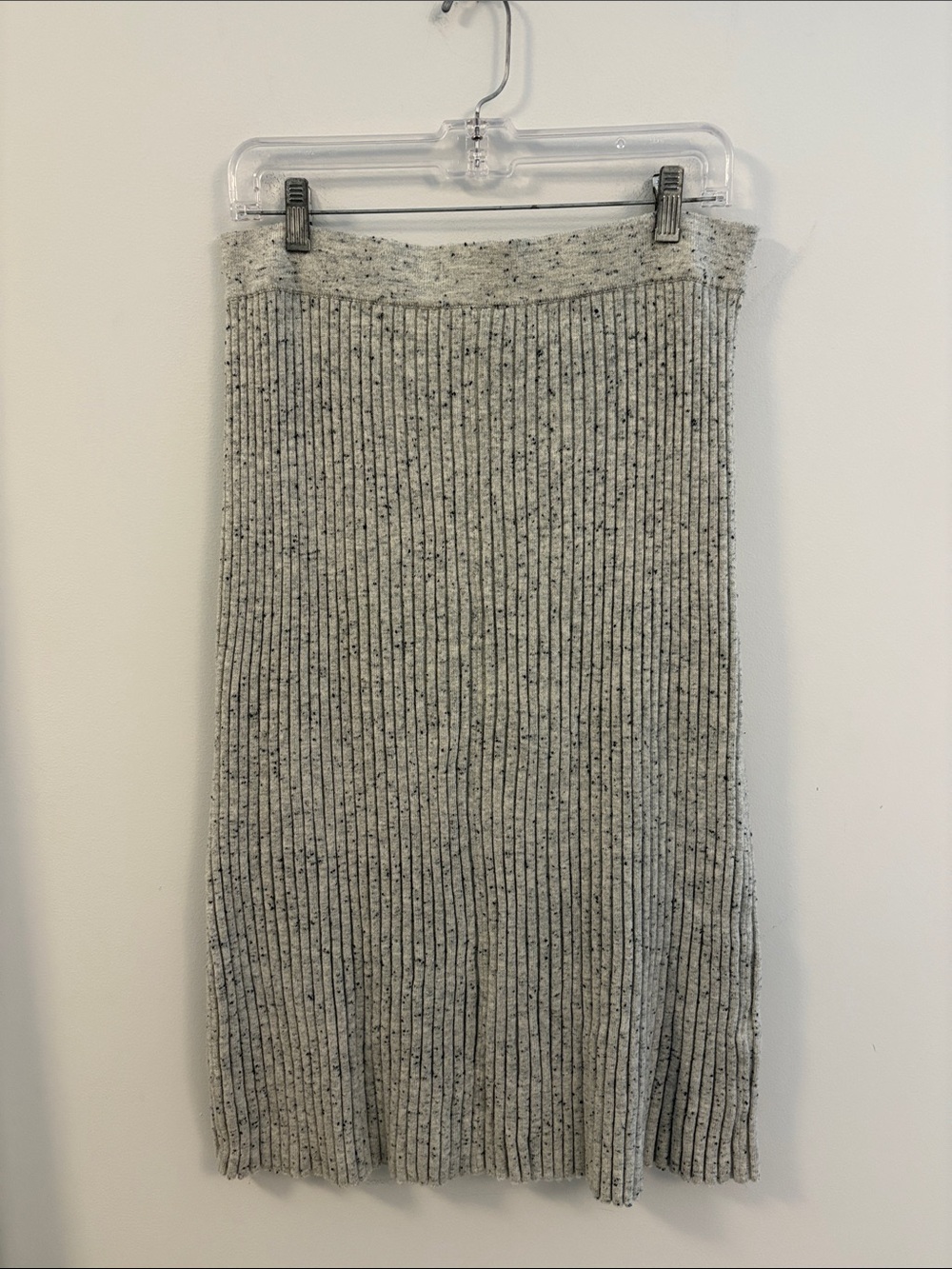 Contemporaine by Simons- Gray Ribbed Knit Midi Skirt Size M